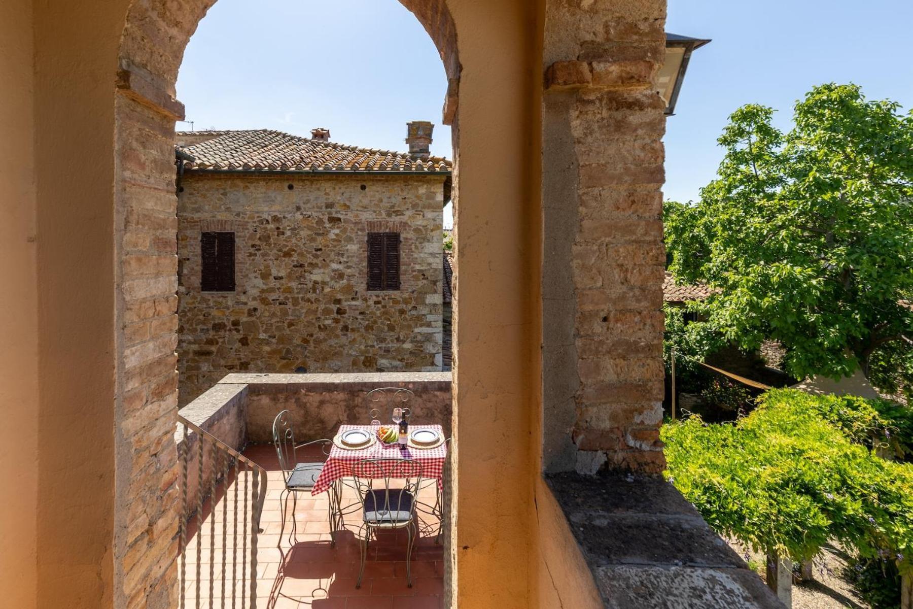 Palazzo Costanti - A 8 Minuti Dalle Terme Lejlighed San Quirico d'Orcia Eksteriør billede